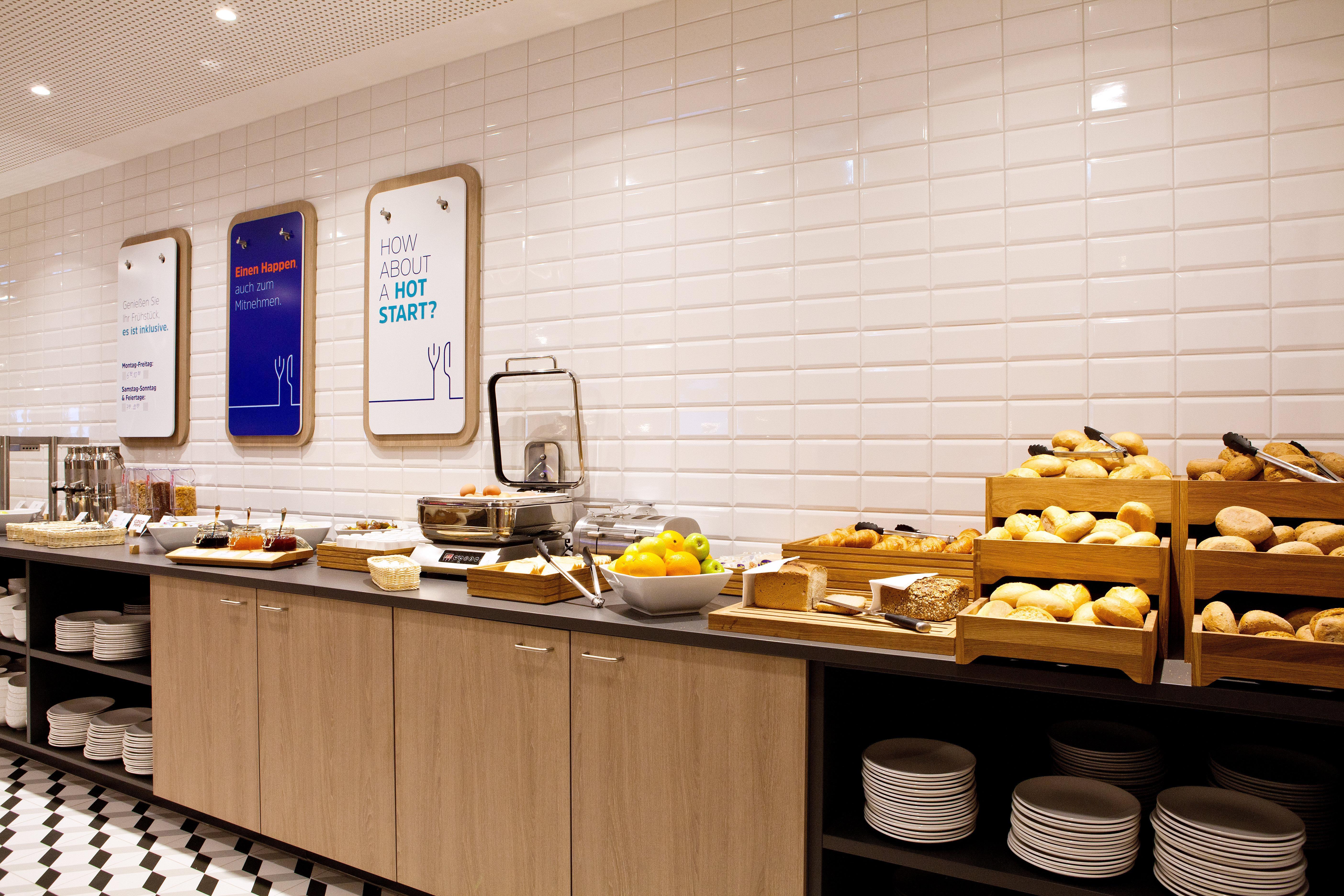 Holiday Inn Express - Sindelfingen By Ihg Bagian luar foto