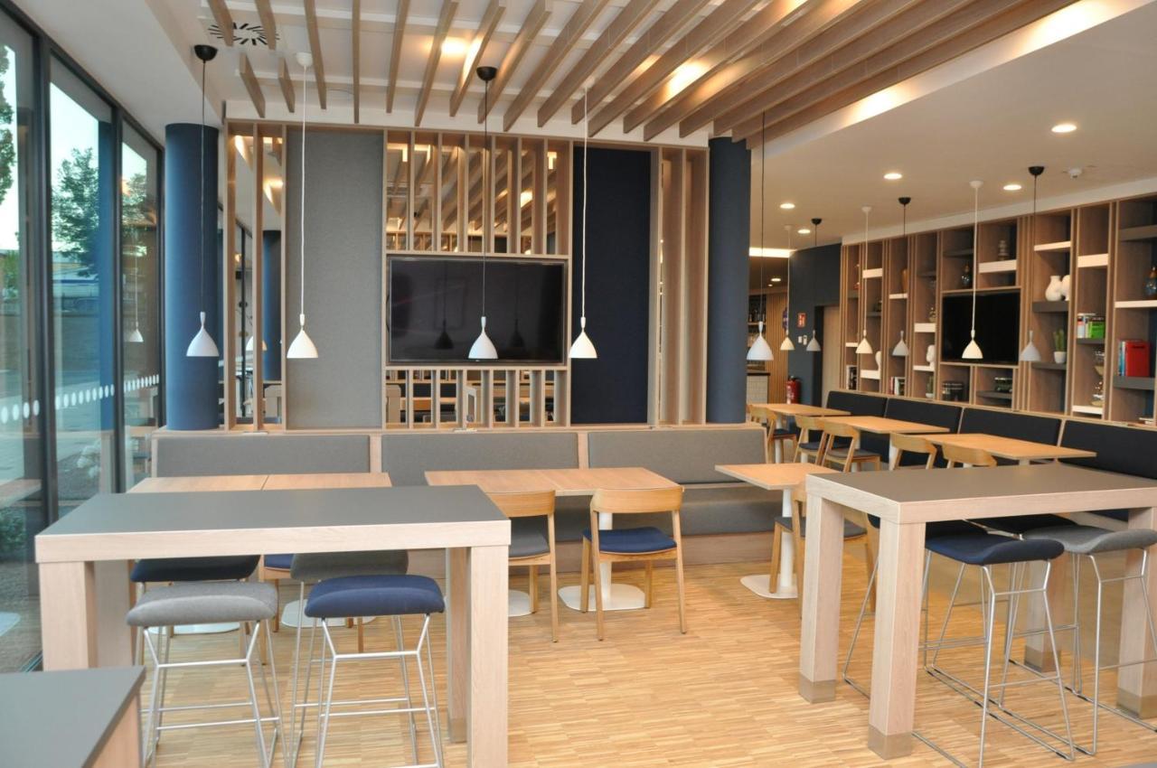 Holiday Inn Express - Sindelfingen By Ihg Bagian luar foto