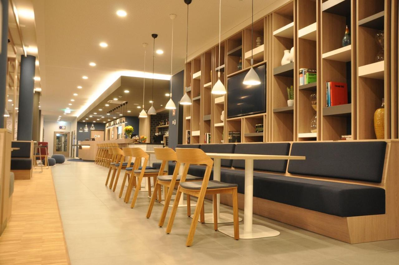 Holiday Inn Express - Sindelfingen By Ihg Bagian luar foto