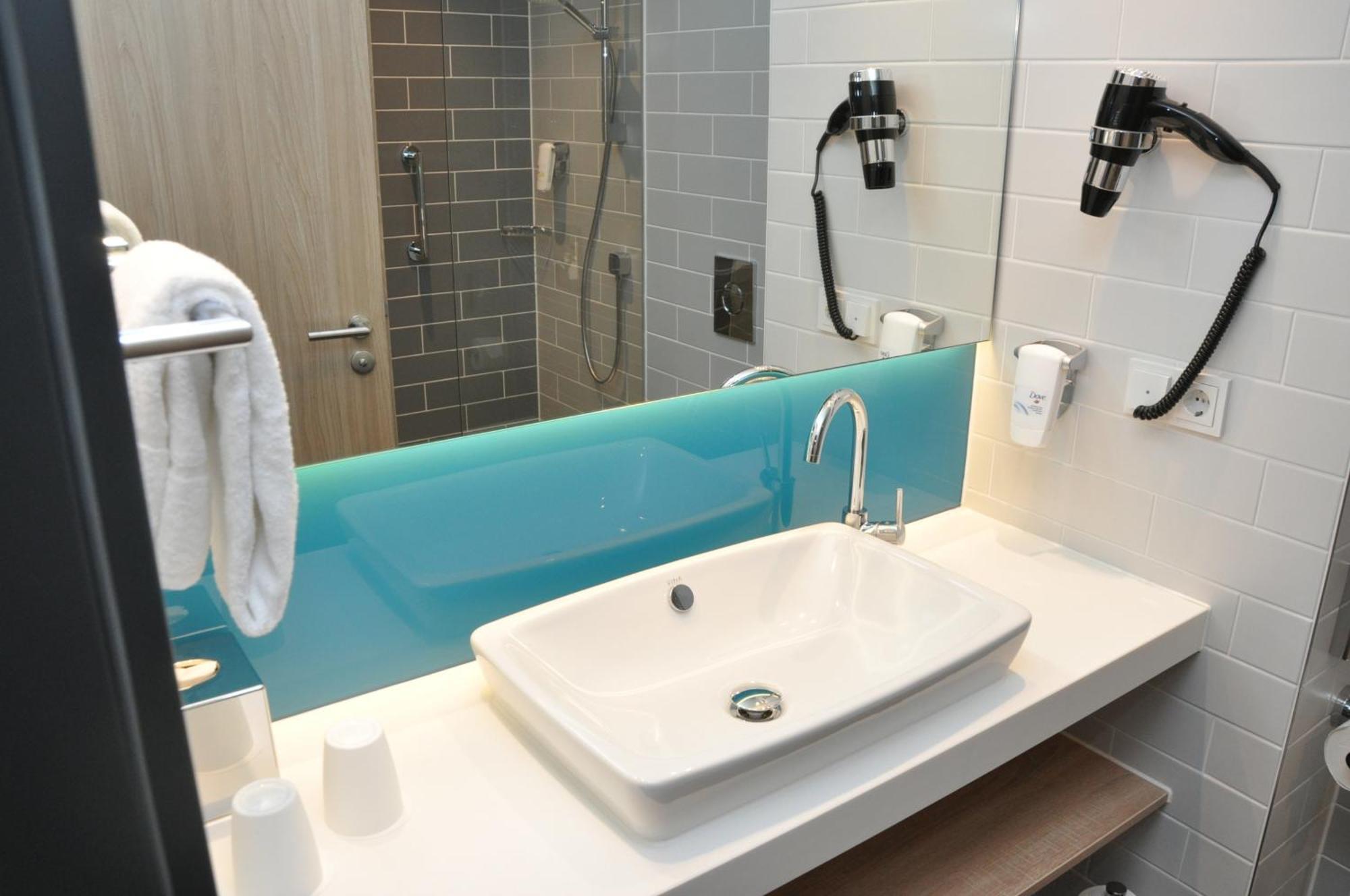 Holiday Inn Express - Sindelfingen By Ihg Bagian luar foto