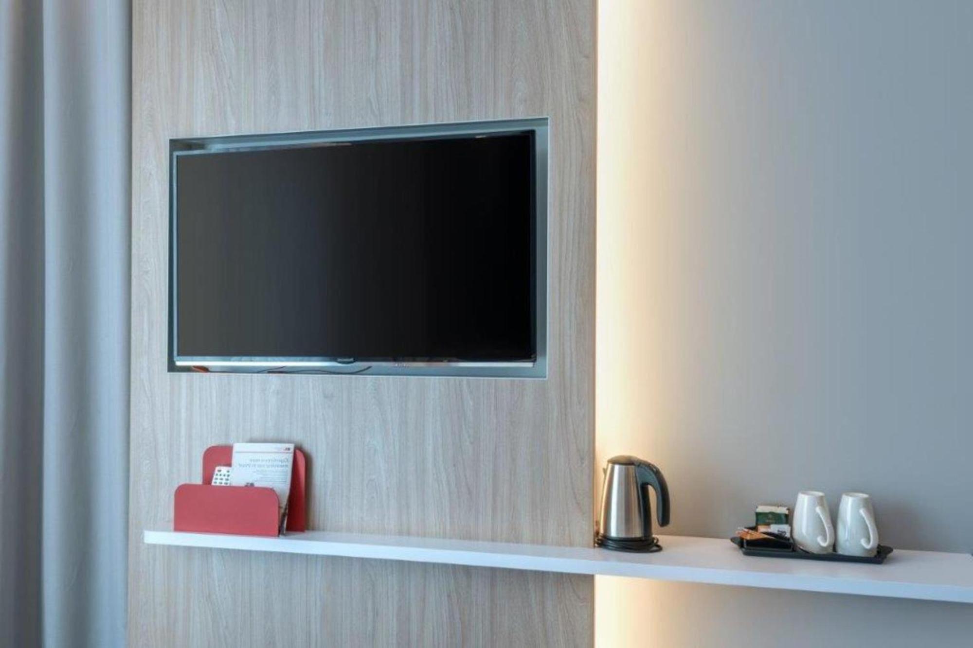 Holiday Inn Express - Sindelfingen By Ihg Bagian luar foto